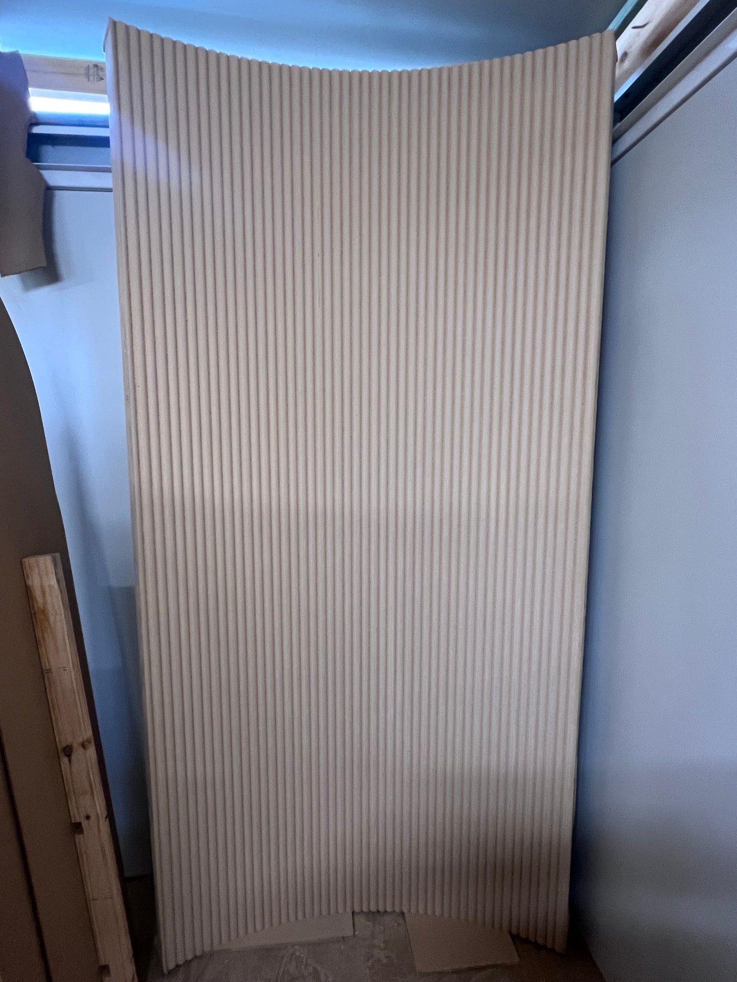 Curve Ripple Backdrop