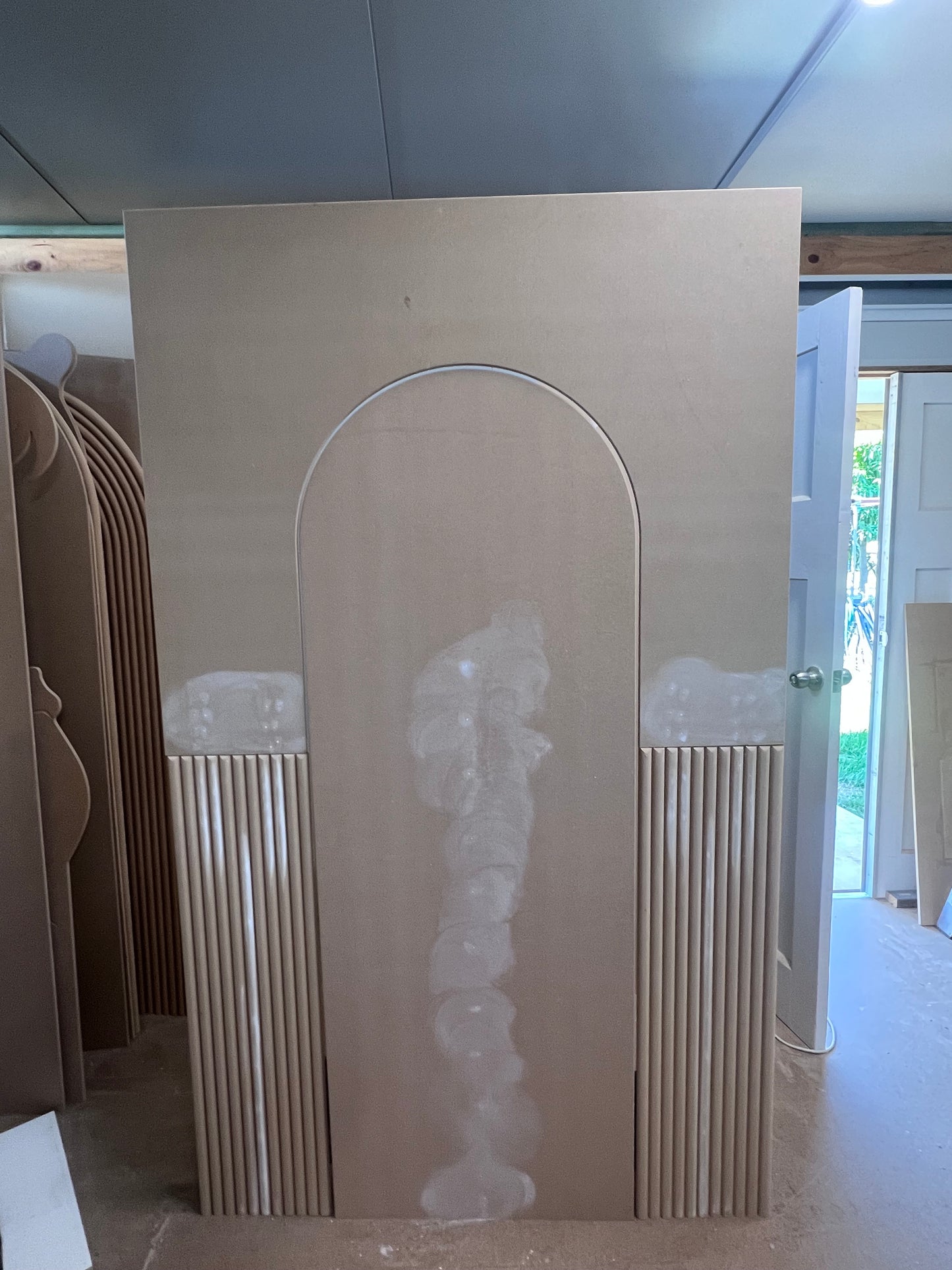 Hollow Ripple Square Top Backdrop Plus Inner Arch