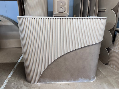 Counter with ripple paneling curve - 1.5m wide